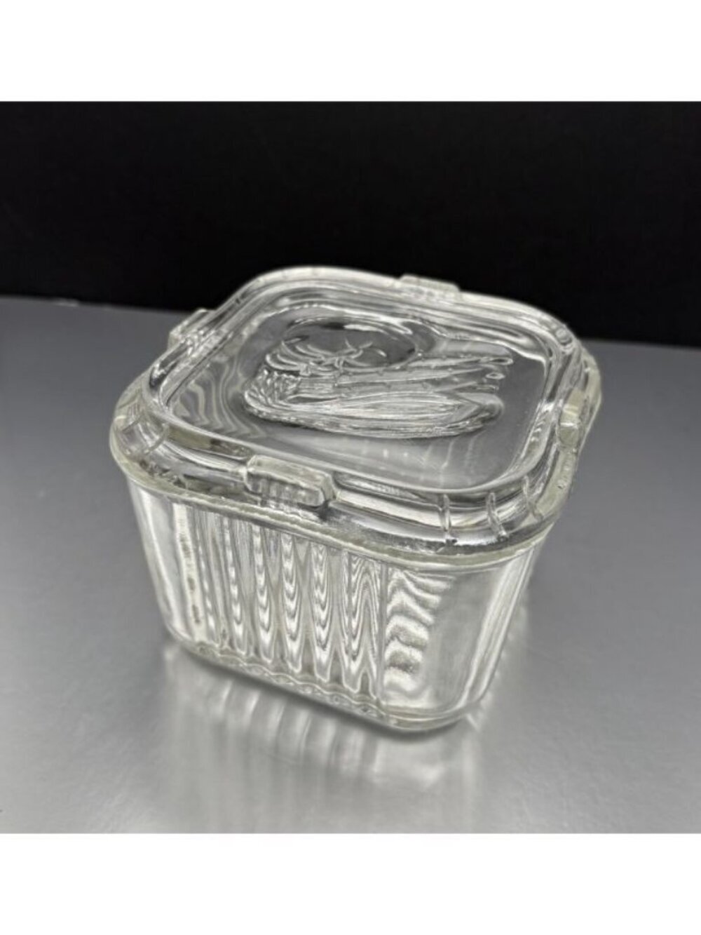 Federal Glass Ribbed Square Refrigerator Dish/Lid Vegetables Chips On Inside Lid